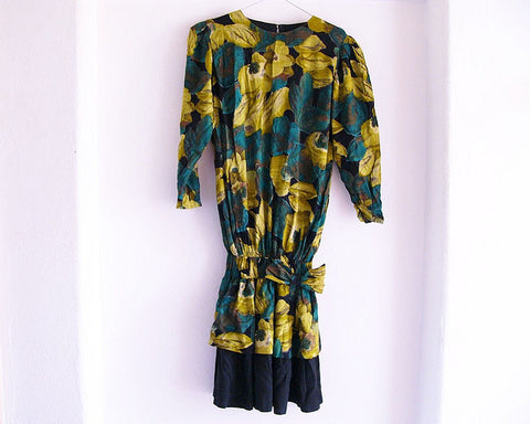 Vintage summer dress sample